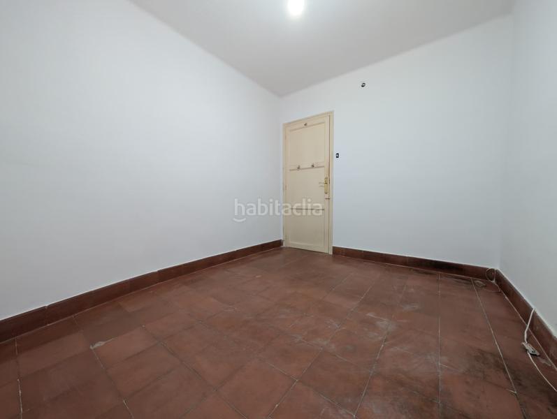 Foto 0563180e-816b-4244-8cfa-bf9a32e60b4a. Piso en La Gavarra Cornellà de Llobregat
