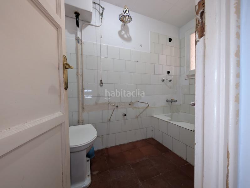 Foto 2125f655-b3df-4e59-98bb-b8cccbeb0252. Piso en La Gavarra Cornellà de Llobregat