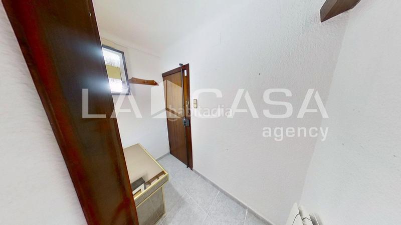 Foto a3ed1d70-b7aa-44f5-a1a9-069686235662. Piso en La Verneda - La Pau Barcelona
