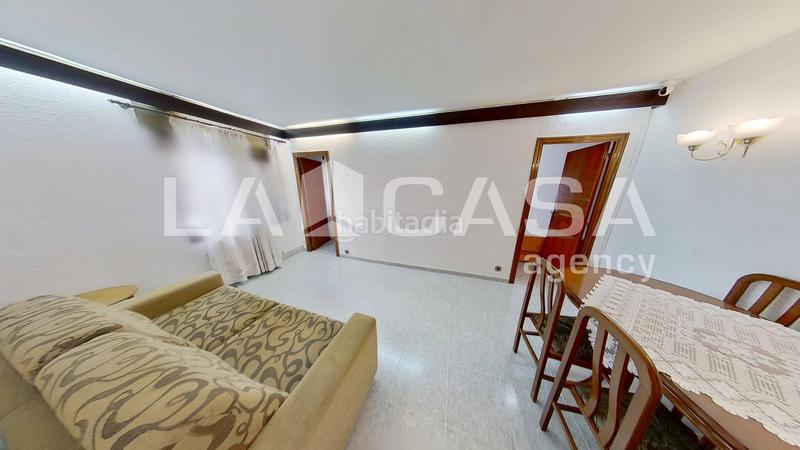 Foto a594c234-5815-4d25-89f6-bffd337e4bae. Piso en La Verneda - La Pau Barcelona