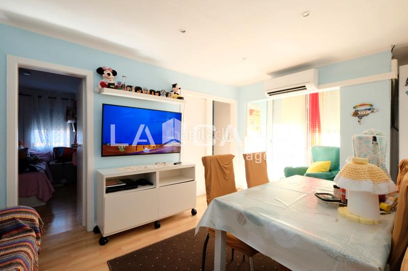 Foto e432ef5d-c1b5-44bd-9a8e-88f014a55dd8. Appartement avec chauffage dans Trinitat Nova Barcelona