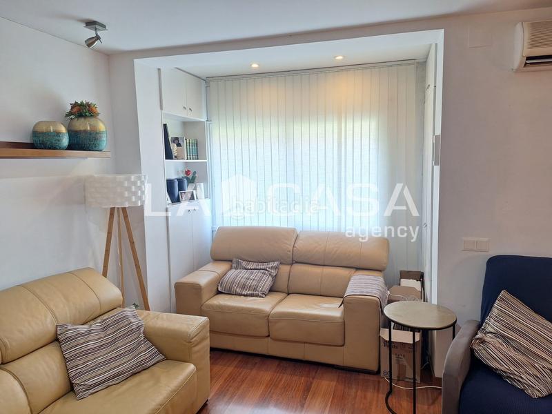 Foto 38111af6-0cbe-4b37-a25d-2d53765a6ec1. Appartamento in El Raval Santa Coloma de Gramenet