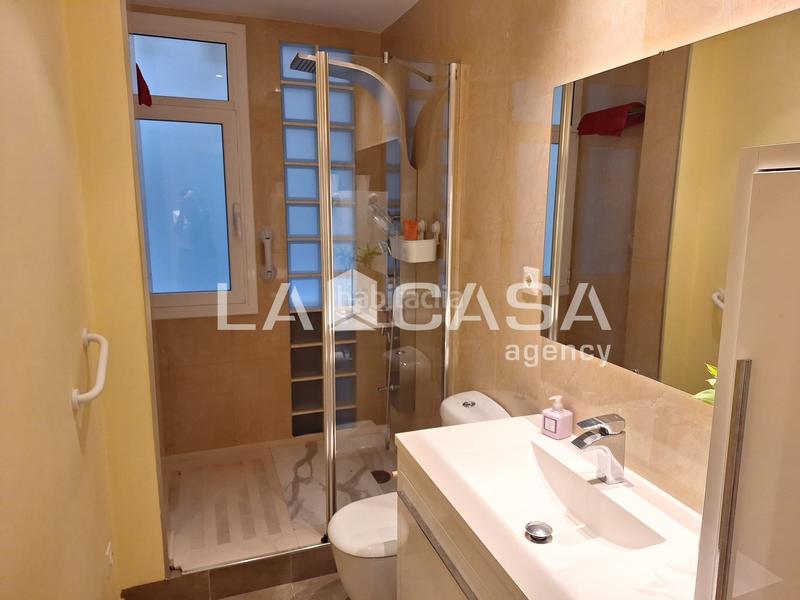 Foto 256e6c9b-f443-43ae-8d8f-73d654e82b7b. Piso en El Raval Santa Coloma de Gramenet