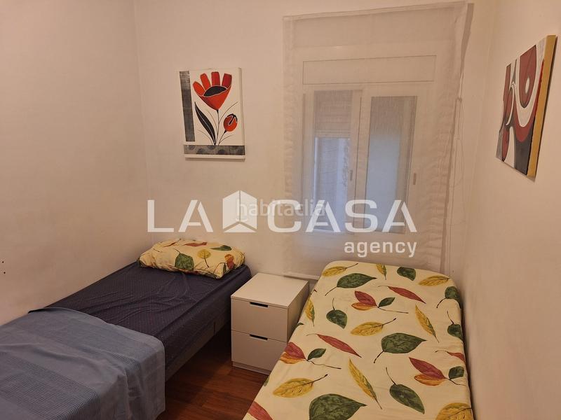 Foto b6e7589e-bce5-460b-a885-11b4bec9c5a0. Piso en El Raval Santa Coloma de Gramenet