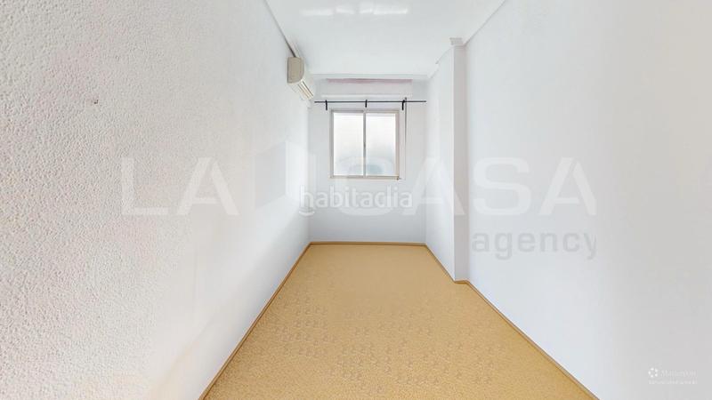 Foto fbcc3fa9-d67e-4fde-b6ea-c7babd41ca79. Appartement avec parking dans Aiora Valencia