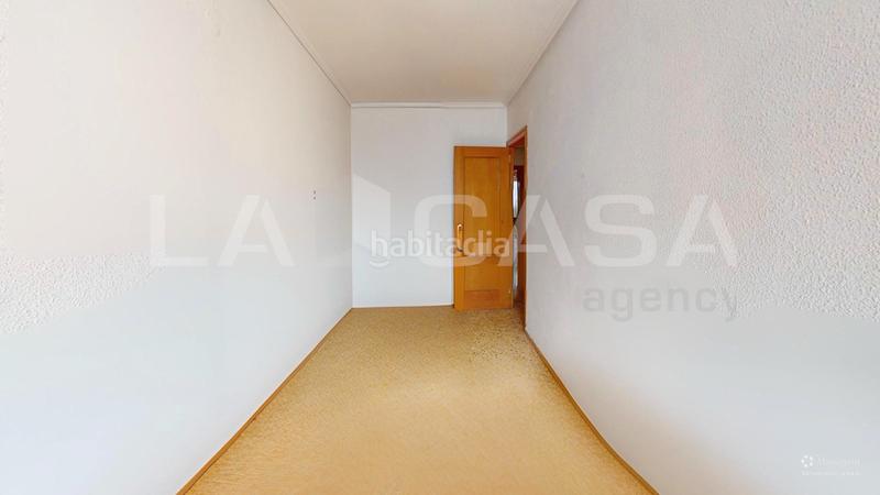 Foto 9f30cae0-9811-432d-ba58-e65ae3c69c00. Flat with parking in Aiora Valencia