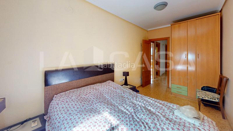 Foto ac40ee37-57b8-45a6-af69-0452c3f35086. Flat with parking in Aiora Valencia