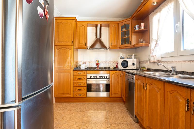 Foto 0aa78556-5221-44ab-be21-464aab1fefe5. Casa a schiera con riscaldamento parcheggio in Font Verda Granollers