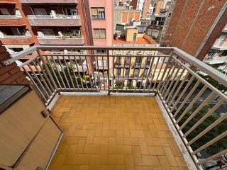Pis  Calle sants
