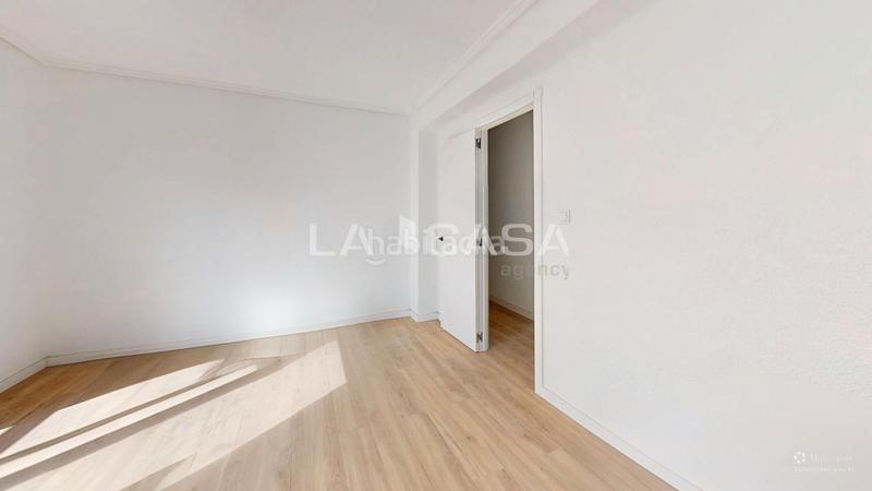 Foto 250c69d4-1678-4c4d-86a6-58345edeedd6. Etagenwohnung in Natzaret Valencia