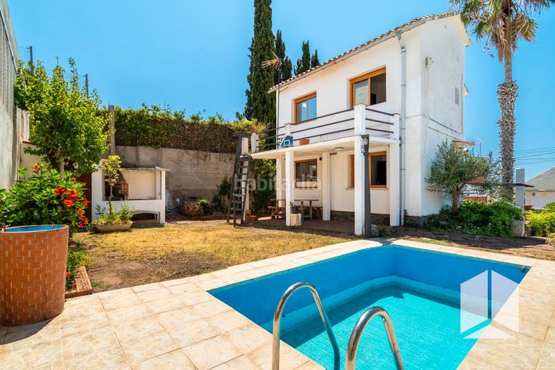 Foto ea570eff-4fd1-49ca-8873-766af27d984d. Casa con parcheggio piscina in Torrent Ballester Viladecans