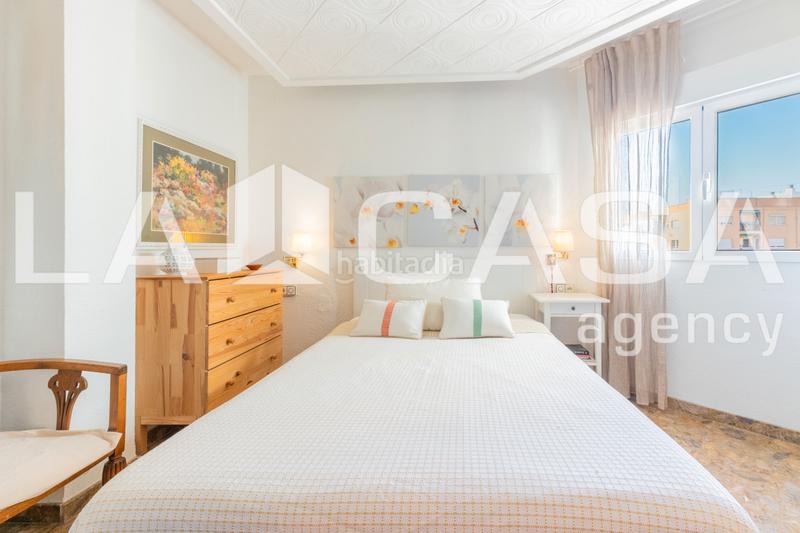 Foto a8c90538-6784-42e6-82ea-835fb0216448. Pis a Ciutat Jardí Valencia