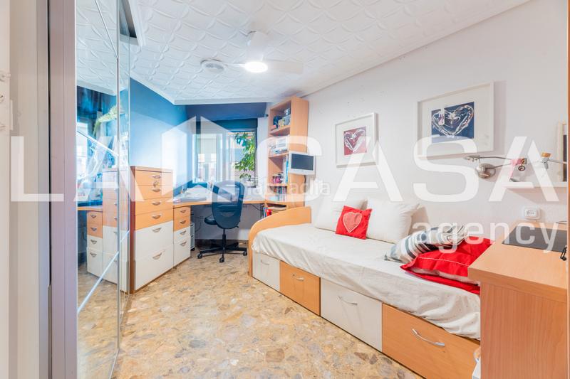 Foto abb321d8-c8ea-4fc8-9425-1c6692fdf4fc. Piso en Ciutat Jardí Valencia