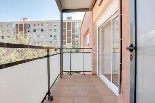 Penthouse in La Verneda - La Pau