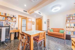 Flat  Avinguda del port
