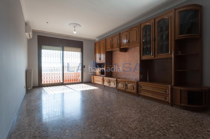 Foto b13969ab-8474-4ac5-a6c1-51c3d9f1850b. Flat with heating in La Florida Hospitalet de Llobregat (L´)