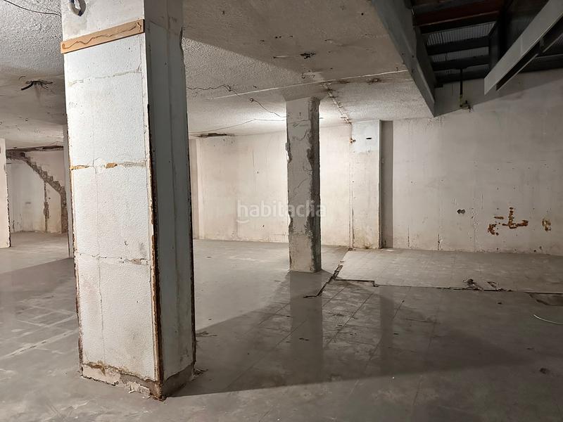 Foto 5e0964cb-8f8a-41d5-851b-29f2f257556d. Local comercial en El Camp de l´Arpa del Clot Barcelona