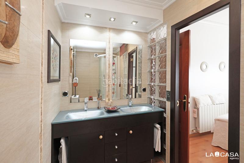Foto 17213f2d-dcfe-439e-9742-3eaf7d496353. Flat with heating parking in La Plana Esplugues de Llobregat
