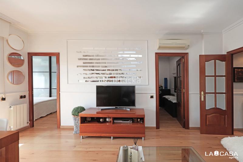 Foto d965c759-8845-43e7-95fe-2b198d7e8461. Flat with heating parking in La Plana Esplugues de Llobregat