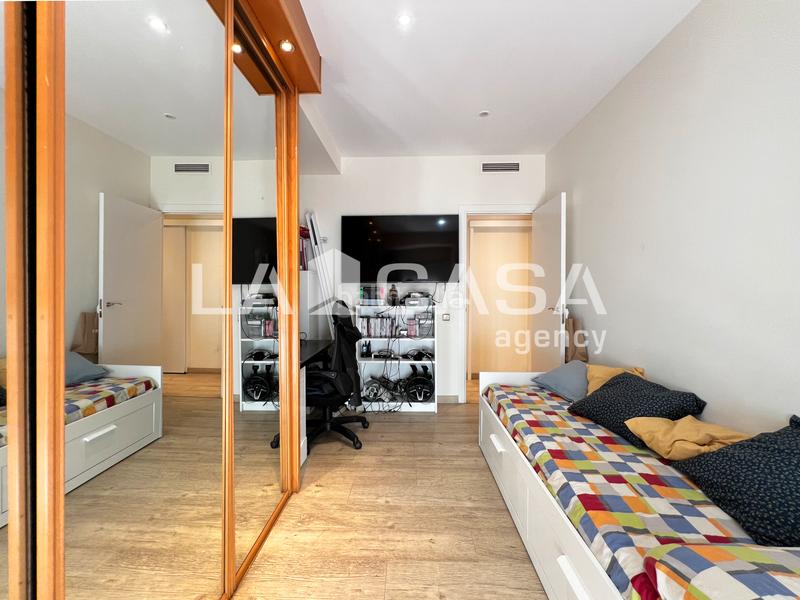 Foto 593f3f1b-7f17-4d50-8a8c-0635fb6714c4. Etagenwohnung in La Salut Badalona