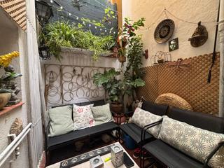 Zweistöckige Wohnung in Raval