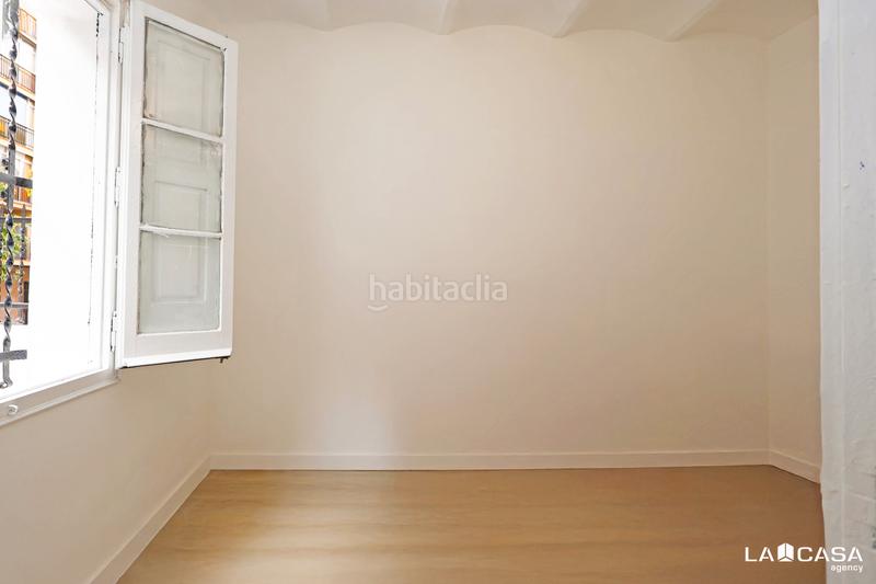 Foto d5bd04fd-21b5-4a22-af40-a7cbd9a1b1c8. Piano terra in Can Vidalet Esplugues de Llobregat