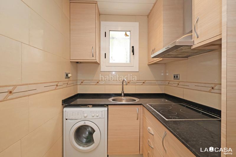 Foto a88fe1ee-0c52-4bb0-b128-b34b8136a19e. Rez-de-chaussée dans Can Vidalet Esplugues de Llobregat