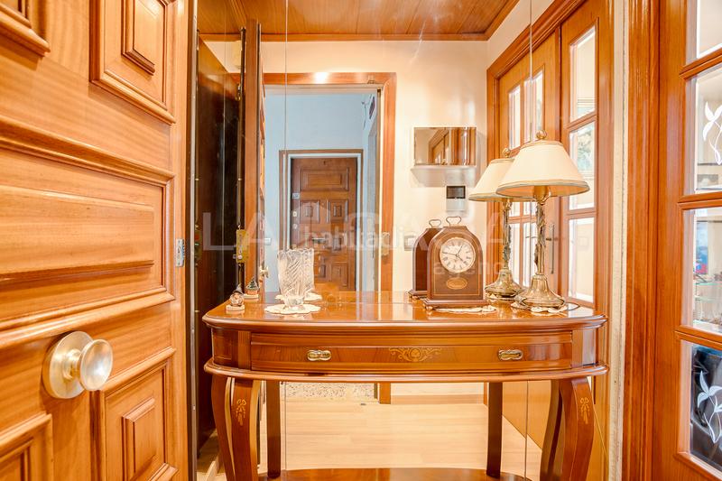 Foto 6dc0973a-8e09-45a9-8030-d54c108acaa5. Attico con riscaldamento in El Clot Barcelona