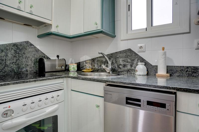 Foto 0f0b47ba-03d2-4f15-b67e-33791f3a57e8. Dachwohnung mit heizung in El Clot Barcelona