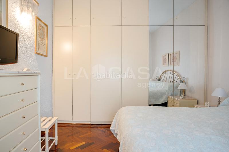 Foto 5e82caa2-6e1f-41d5-a412-695497731776. Dachwohnung mit heizung in El Clot Barcelona