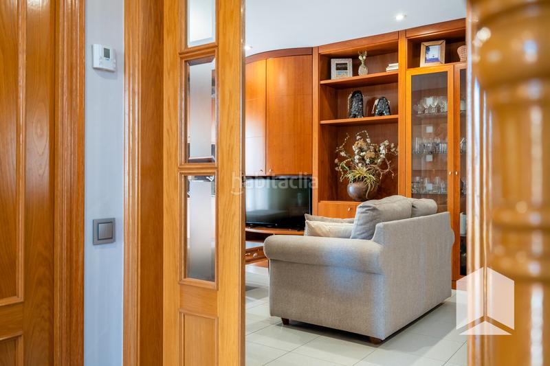 Foto 2cf4f6dc-35ea-456c-ba9c-c1aa1da771c2. House with parking pool in Sant Vicenç dels Horts