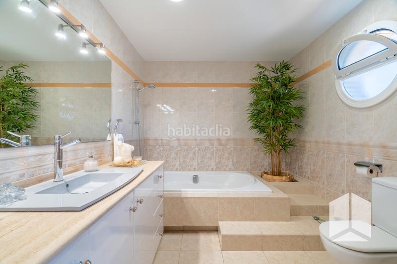 Foto 9f697398-9485-4386-9194-82e96d8bf3be. House with parking pool in Sant Vicenç dels Horts