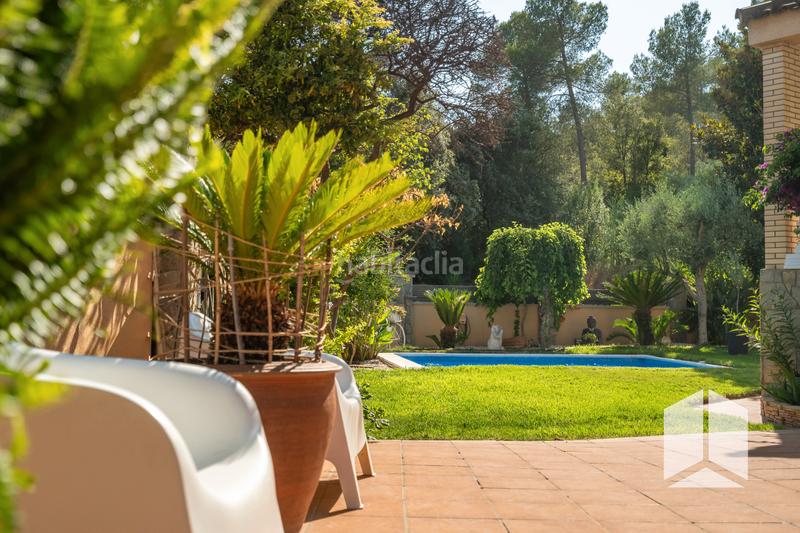 Foto c9c459f3-2b4c-4722-8f00-86821bbbc661. House with parking pool in Sant Vicenç dels Horts