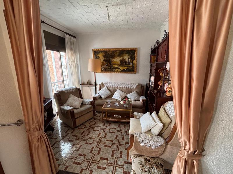 Foto edcc9996-56f8-44e4-9708-c16a1426dae9. Appartamento con riscaldamento in Sants-Badal Barcelona