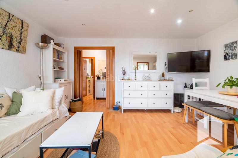 Foto f0cd1451-cf57-4486-882c-8c6cee979a7f. Flat with parking in La Pineda Castelldefels