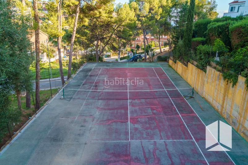 Foto 33ec91ec-db1f-42df-a50d-d12c17d8e2c6. Semi detached house with parking in El Poal Castelldefels