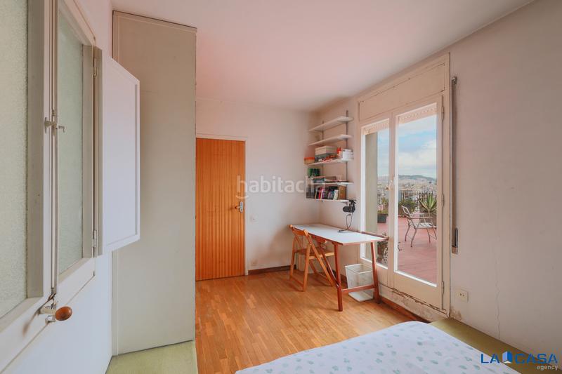 Foto ddcced0a-fc70-490b-999f-33c52e128cf4. Attique dans Raval Barcelona