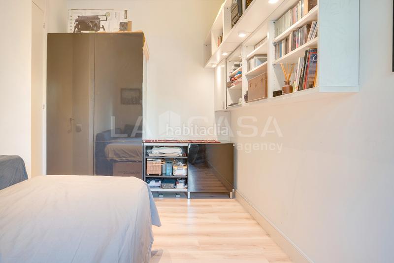 Foto be88acf9-5f90-47e3-9faa-a96b7269a654. Appartement dans Sant Antoni Barcelona