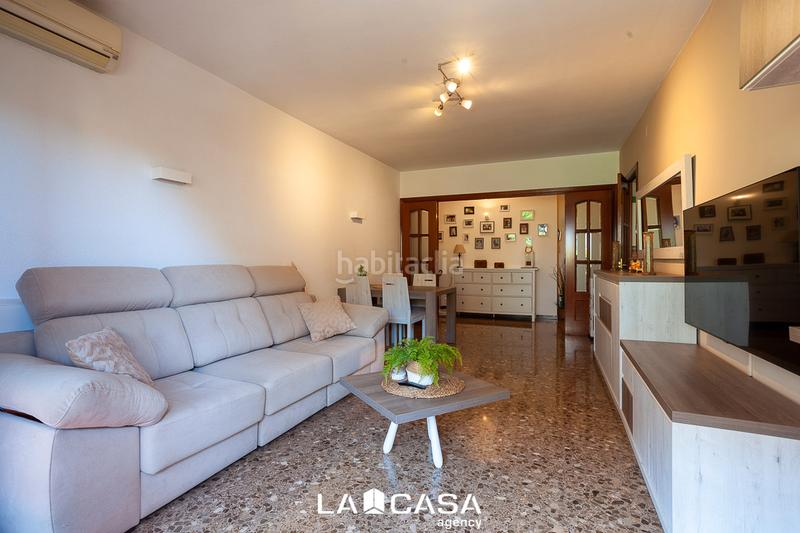 Foto e09c9700-844f-41fa-9819-d9a0c9026d97. Pis a La Florida Hospitalet de Llobregat (L´)