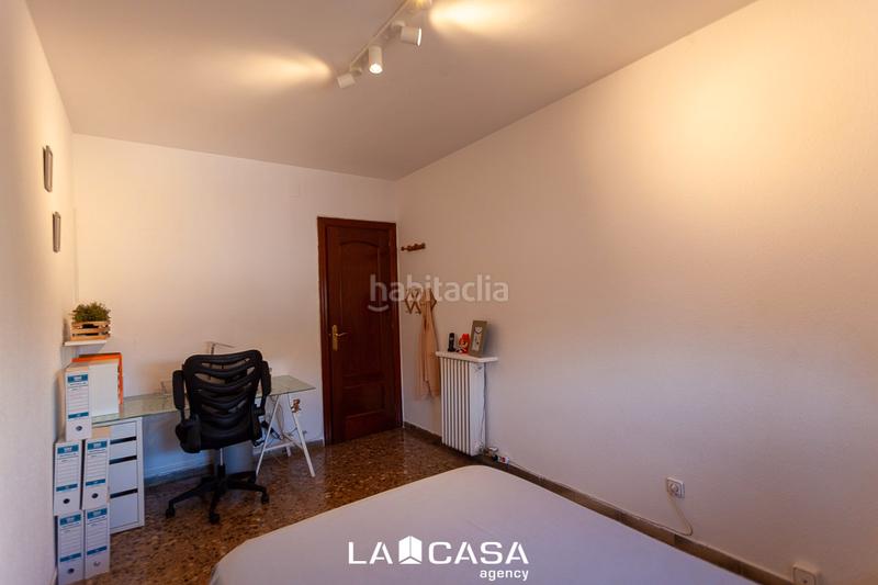 Foto 31a9fc84-d08e-4919-aa7d-d2fb4c5b8a3e. Piso en La Florida Hospitalet de Llobregat (L´)