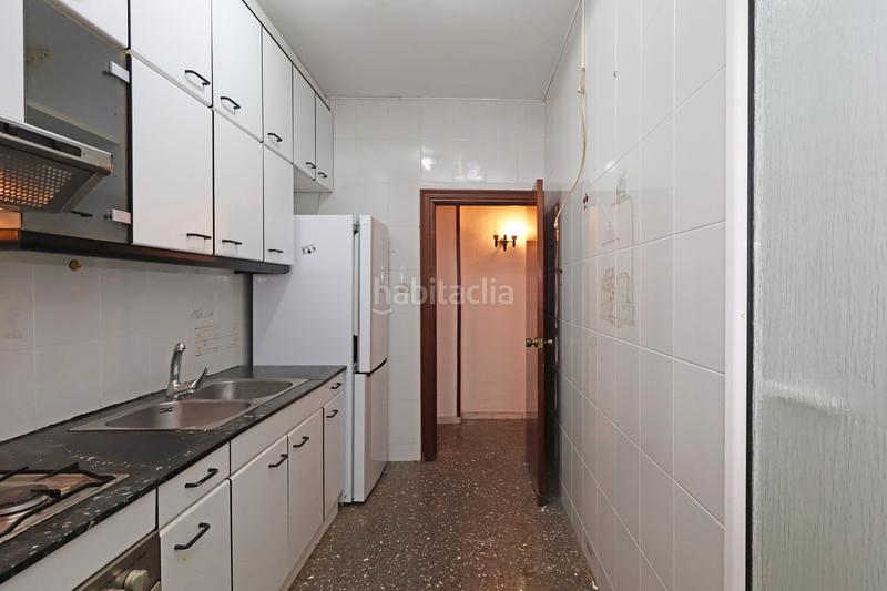 Foto abc1b5a8-4387-4c3d-85bf-7692c74b9c67. Pis amb aparcament a La Plana Esplugues de Llobregat