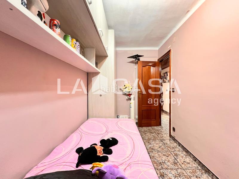 Foto 73971530-3335-4742-bda1-0b0f15f3b4d7. Etagenwohnung mit heizung in Llefià Badalona