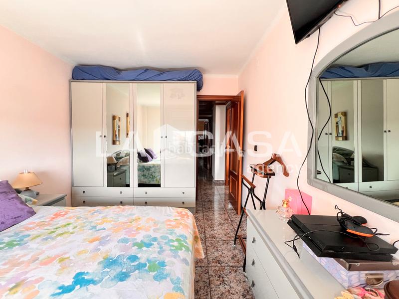 Foto 8ef502c8-b965-4b4d-8cd5-153b59a42094. Etagenwohnung mit heizung in Llefià Badalona