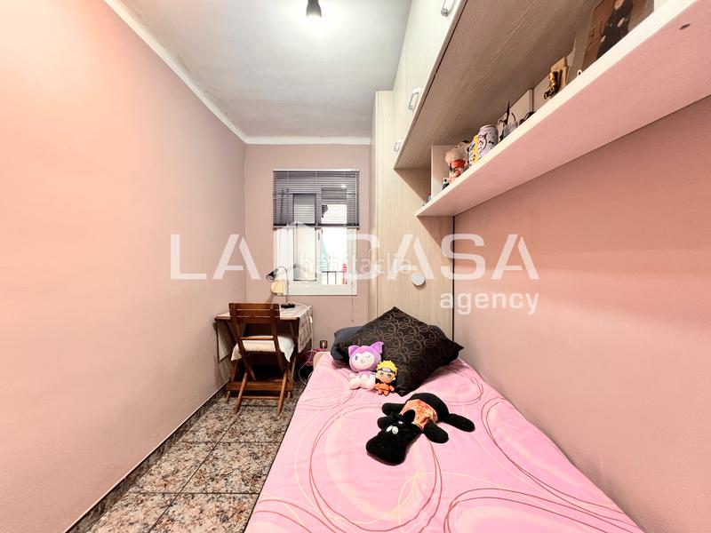 Foto 6d1aa67a-ca38-43ca-869c-27187e15dd35. Flat with heating in Llefià Badalona