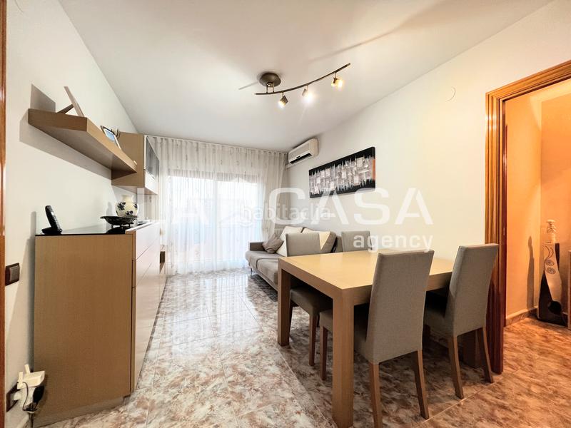 Foto b37d1e2a-f340-40d8-ae9d-8ed697622af1. Flat with heating in Llefià Badalona