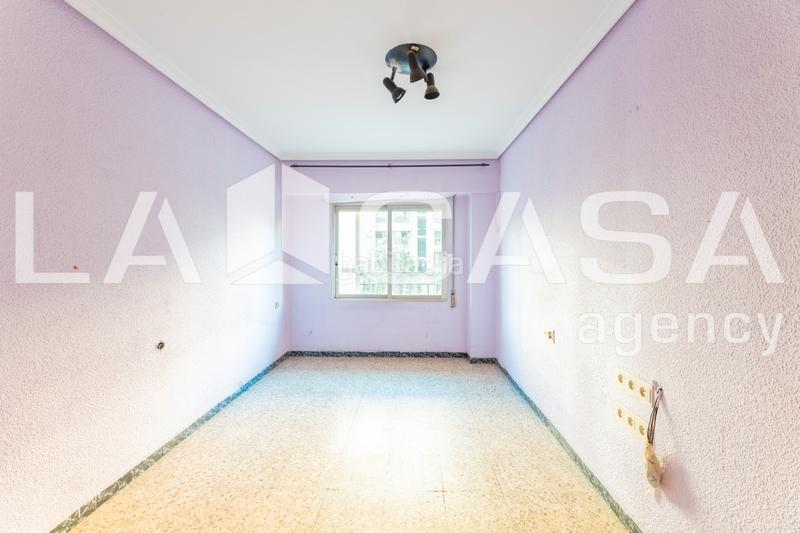 Foto 60d73cd6-48e5-452f-b598-b453175d7e1b. Appartement dans Ciutat Jardí Valencia