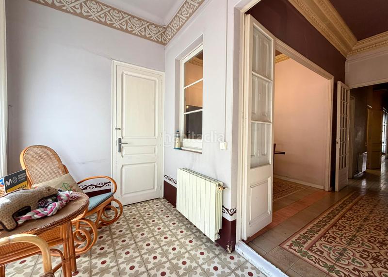 Foto ae6fe325-6283-4cb3-a79e-cf2f47c7d97a. House with heating in El Camp de l´Arpa del Clot Barcelona