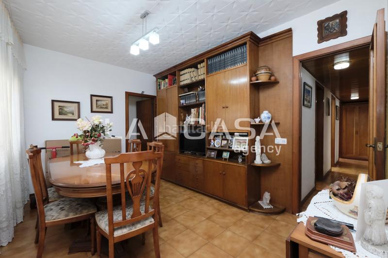 Foto 3d205fe4-9621-4379-8cef-4ea7f08220fa. Piso en Vilapicina - Torre Llobeta Barcelona