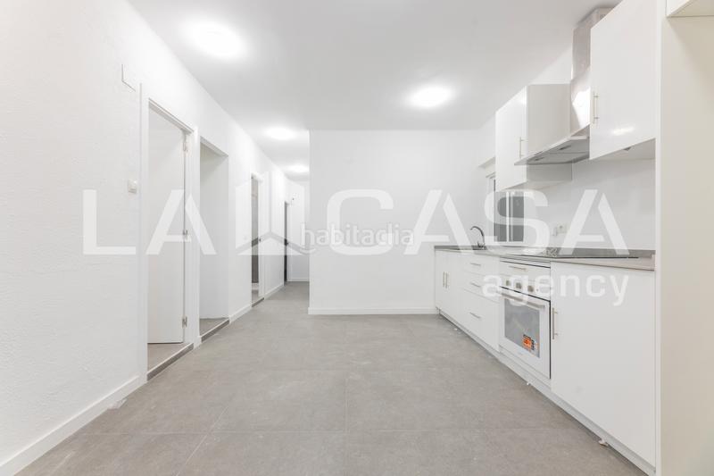 Foto 38618d8d-f881-42c6-9334-78b0cd3787c6. Appartamento in Torrefiel Valencia