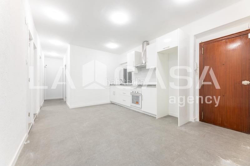 Foto a53c5b7f-543e-4dea-bc7a-c46b31144210. Appartamento in Torrefiel Valencia